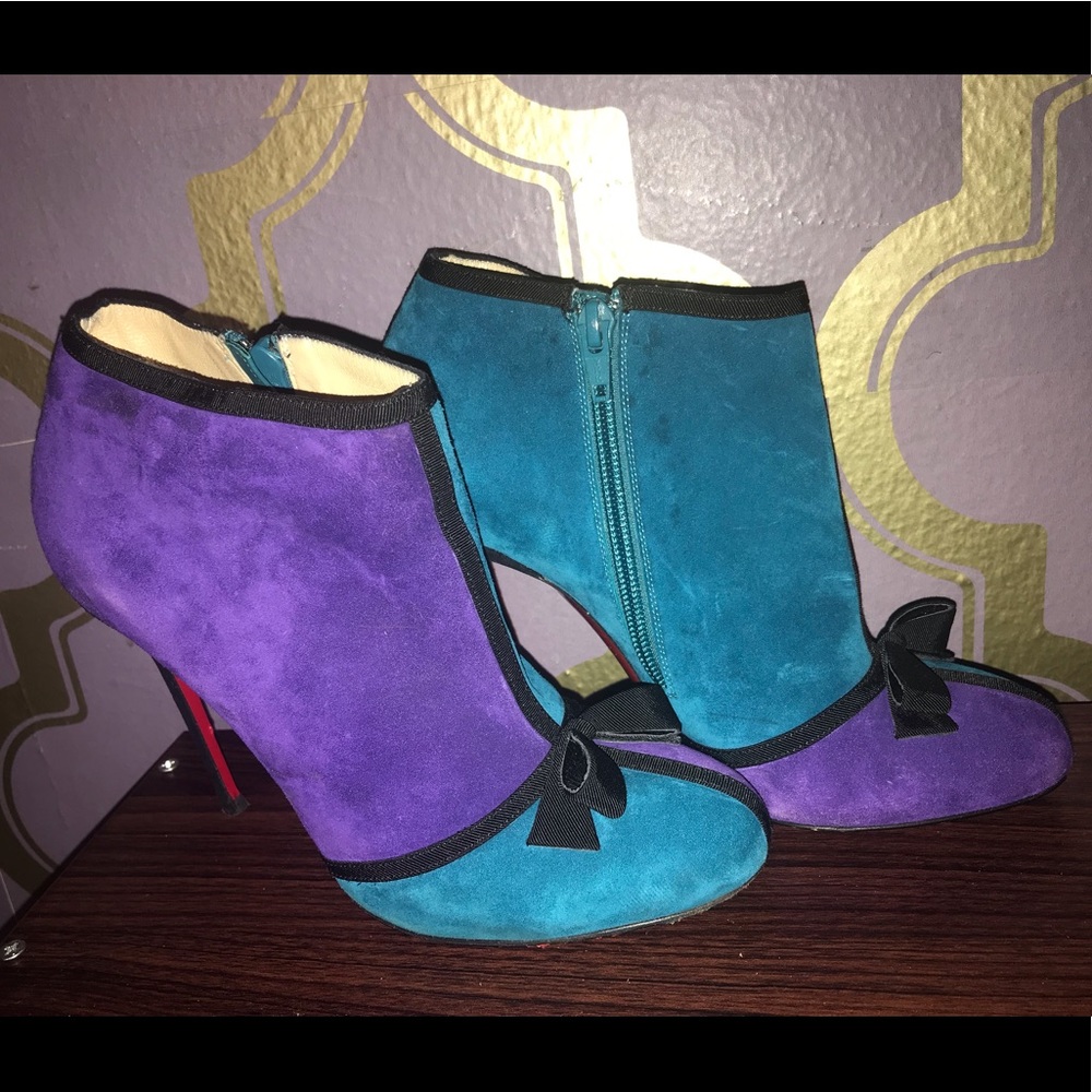 Christian Louboutin Arnoeud 100m Suede Booties